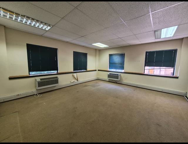 975M² OFFICE TO LET IN SANDTON CENTRAL